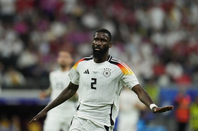 Deutschland bestätigt, dass Antonio Rüdiger sich vor dem Achtelfinalspiel der Euro 2024 einen Oberschenkelmuskel verletzt hat